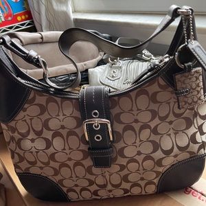 Coach brown signature print shoulder bag/wallet